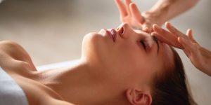 4 Τεχνικές μασάζ στο κεφάλι-Massagepoint