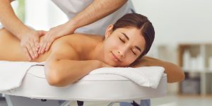 Τεχνικές Μασάζ Πλάτης: Οδηγός για την Απόλυτη Χαλάρωση-Massagepoint